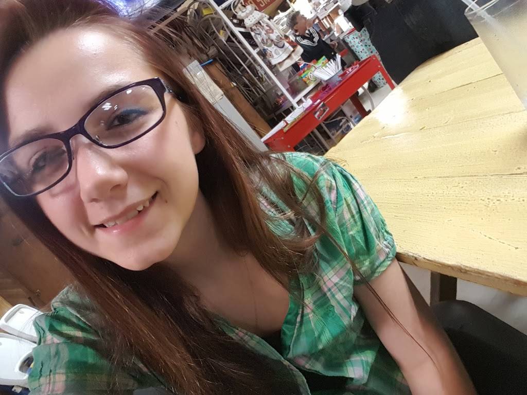 Long Hollow Jamboree | restaurant | 3600 Long Hollow Pike, Goodlettsville, TN 37072, USA | 6158244445 OR +1 615-824-4445