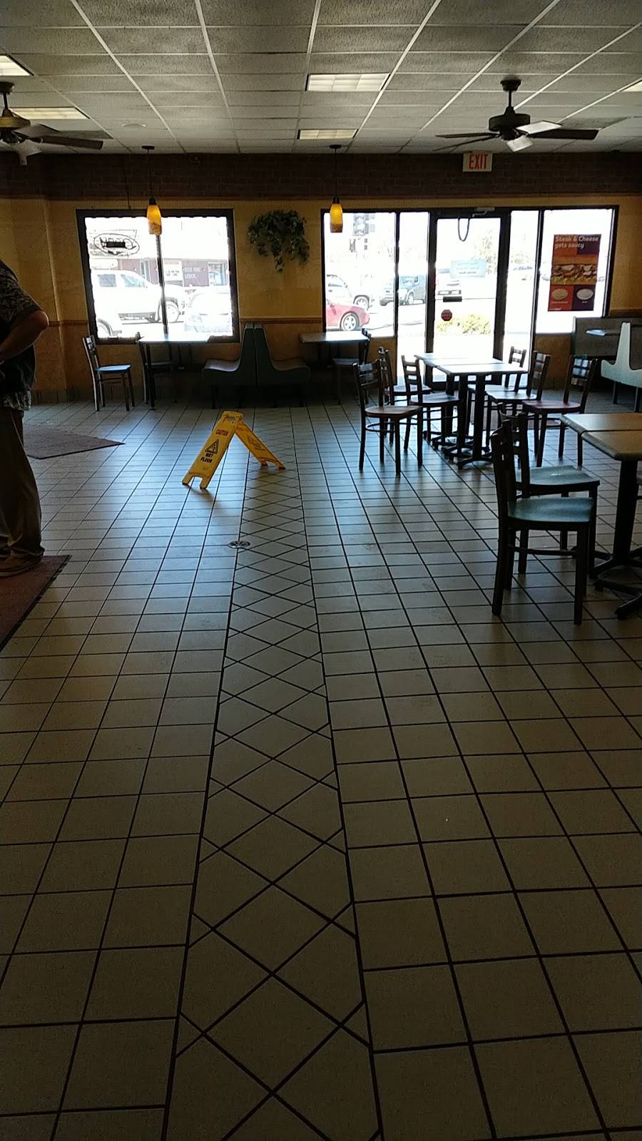 Subway | restaurant | 235 N River Ave, Holland, MI 49424, USA | 6163940671 OR +1 616-394-0671