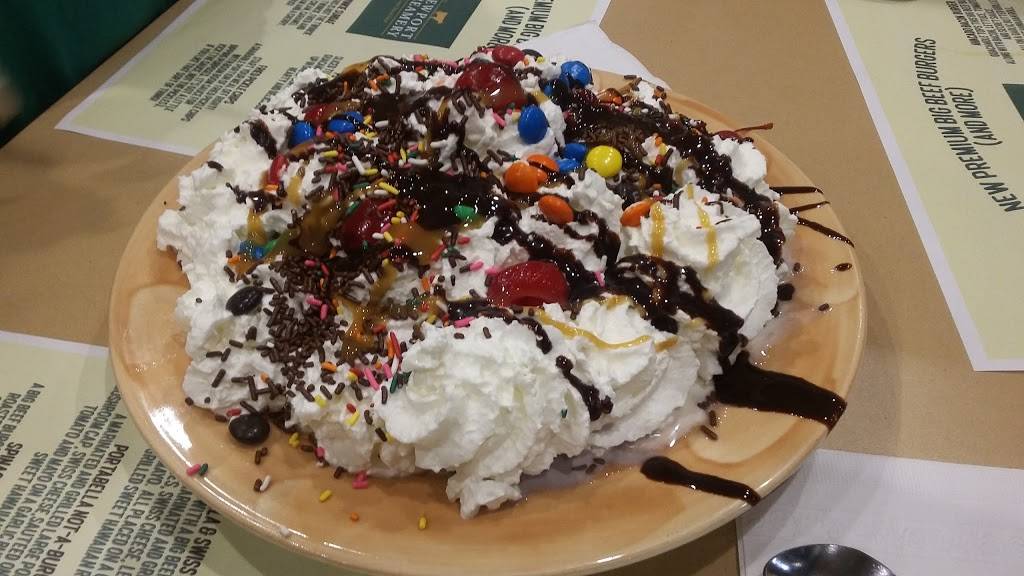 Newport Creamery | restaurant | 1256 Warwick Ave, Warwick, RI 02888, USA | 4014638317 OR +1 401-463-8317