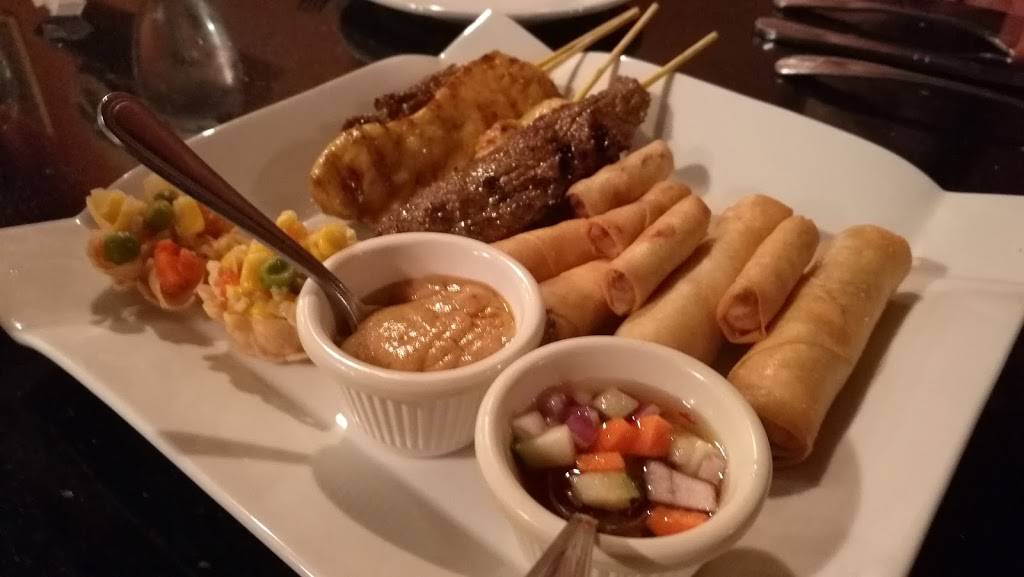 Racha Thai | restaurant | 545 SW Cutoff # G, Worcester, MA 01607, USA | 5087578884 OR +1 508-757-8884
