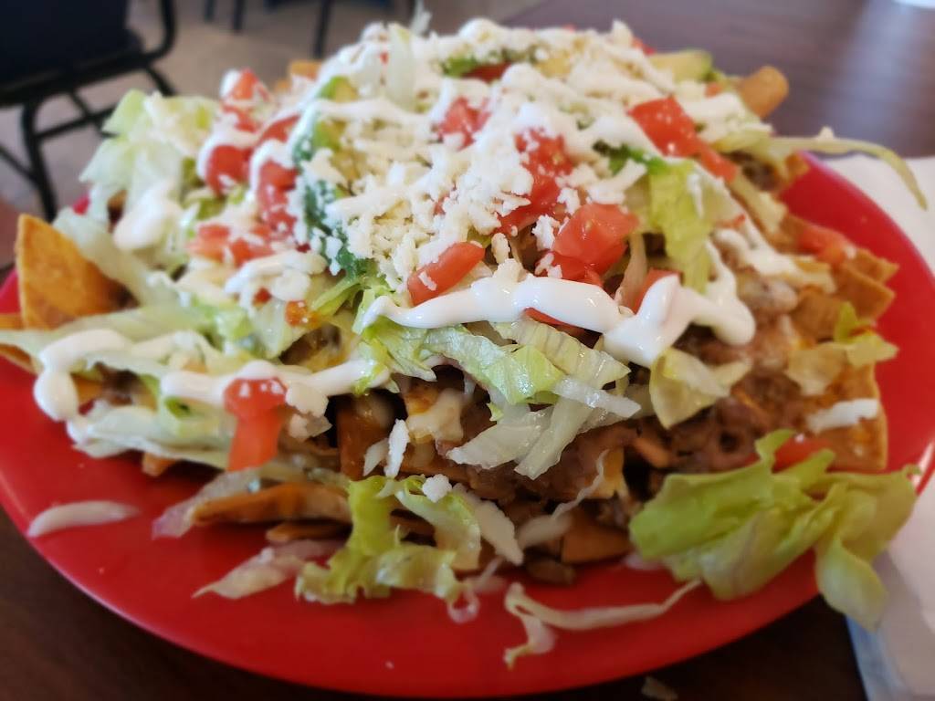 Restaurante Los 3 Hermanos | restaurant | 110 W Orange St, Davenport, FL 33837, USA | 8638662216 OR +1 863-866-2216