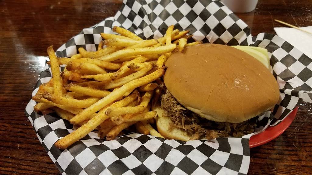 Blus BBQ and Burgers | restaurant | 612 N Robinson Ave, Oklahoma City, OK 73102, USA | 4056022587 OR +1 405-602-2587