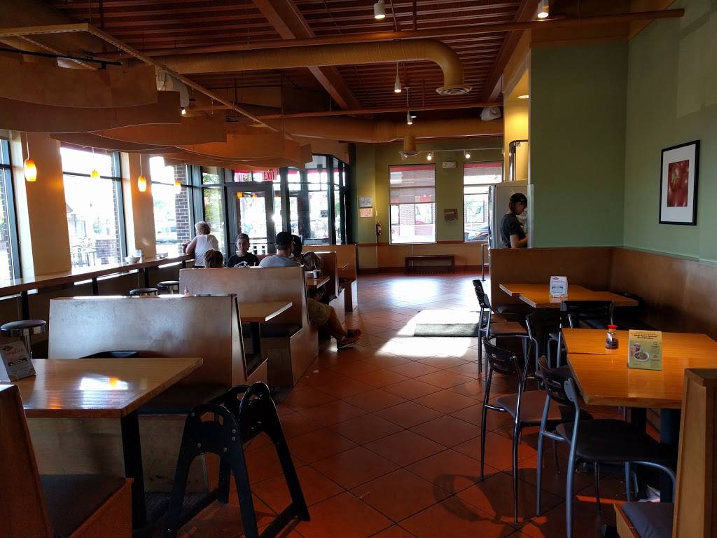 Noodles and Company | restaurant | 7840 Main St, Maple Grove, MN 55369, USA | 7634161404 OR +1 763-416-1404