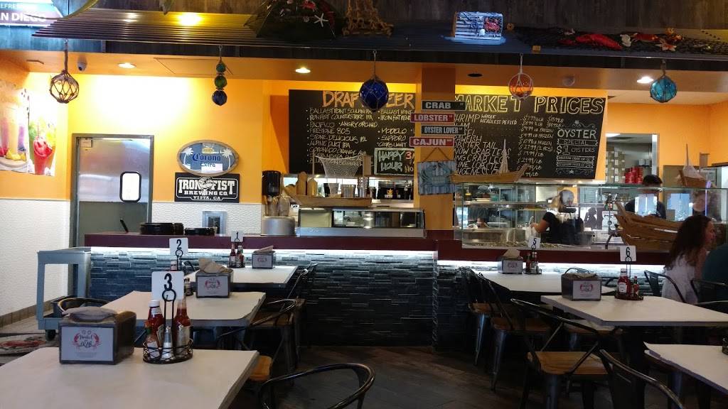 Hooked on Crab | restaurant | 872 Eastlake Pkwy #510, Chula Vista, CA 91915, USA | 6197379117 OR +1 619-737-9117