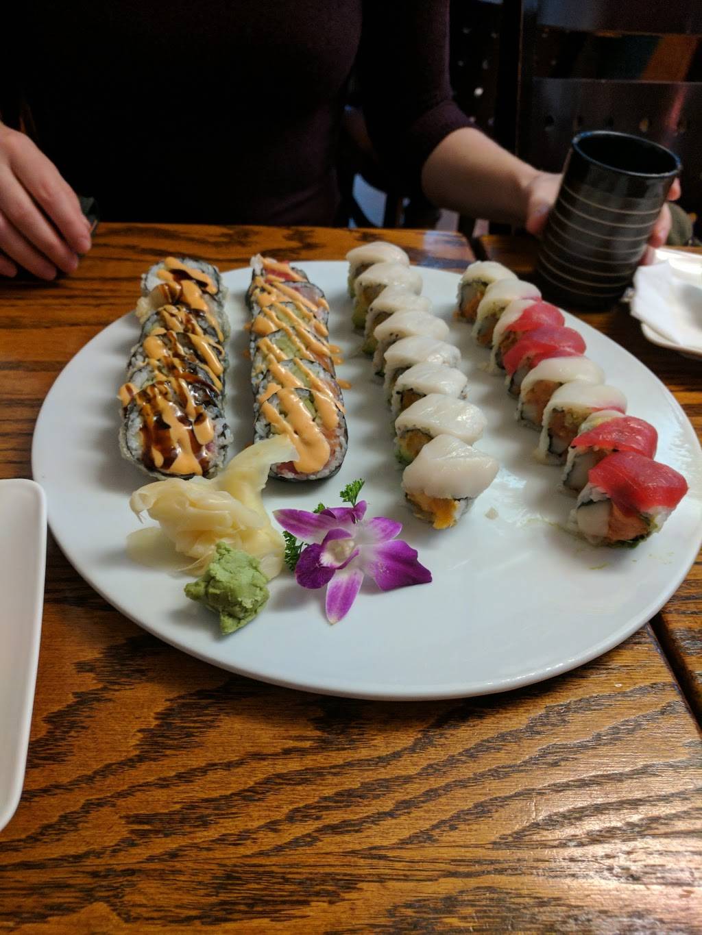 Ichiban Sushi House | restaurant | 211 King St, Alexandria, VA 22314, USA | 7036832232 OR +1 703-683-2232