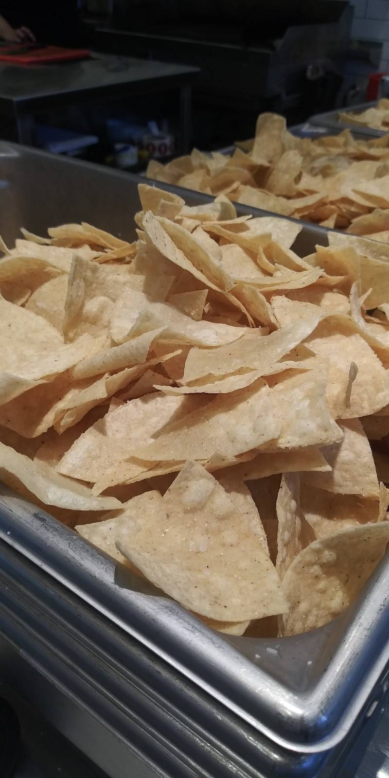 Chipotle Mexican Grill | restaurant | 23123 Woodward Ave, Ferndale, MI 48220, USA | 2486546865 OR +1 248-654-6865