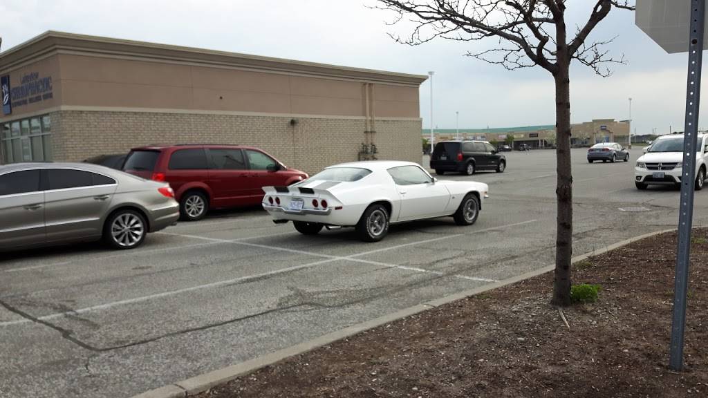 KFC | meal takeaway | 27 Amy Croft Dr, Windsor, ON N9K 1C7, Canada | 5197393067 OR +1 519-739-3067