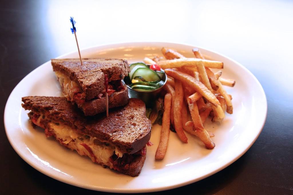 The Exchange Food and Drink | restaurant | 500 5th Ave NW, New Brighton, MN 55112, USA | 6513486289 OR +1 651-348-6289