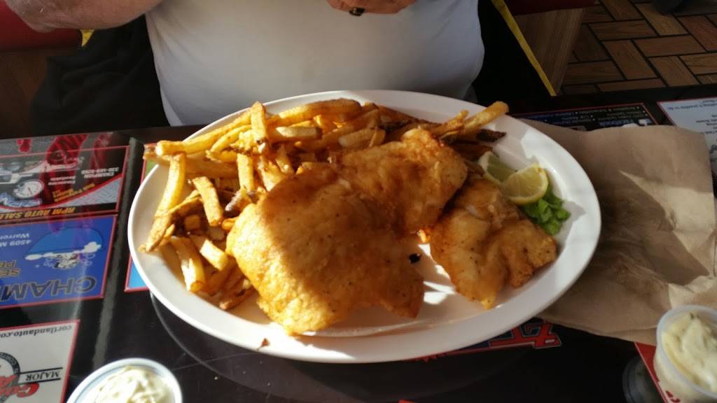 Top Notch Diner | restaurant | 682 S High St, Cortland, OH 44410, USA | 3306380077 OR +1 330-638-0077