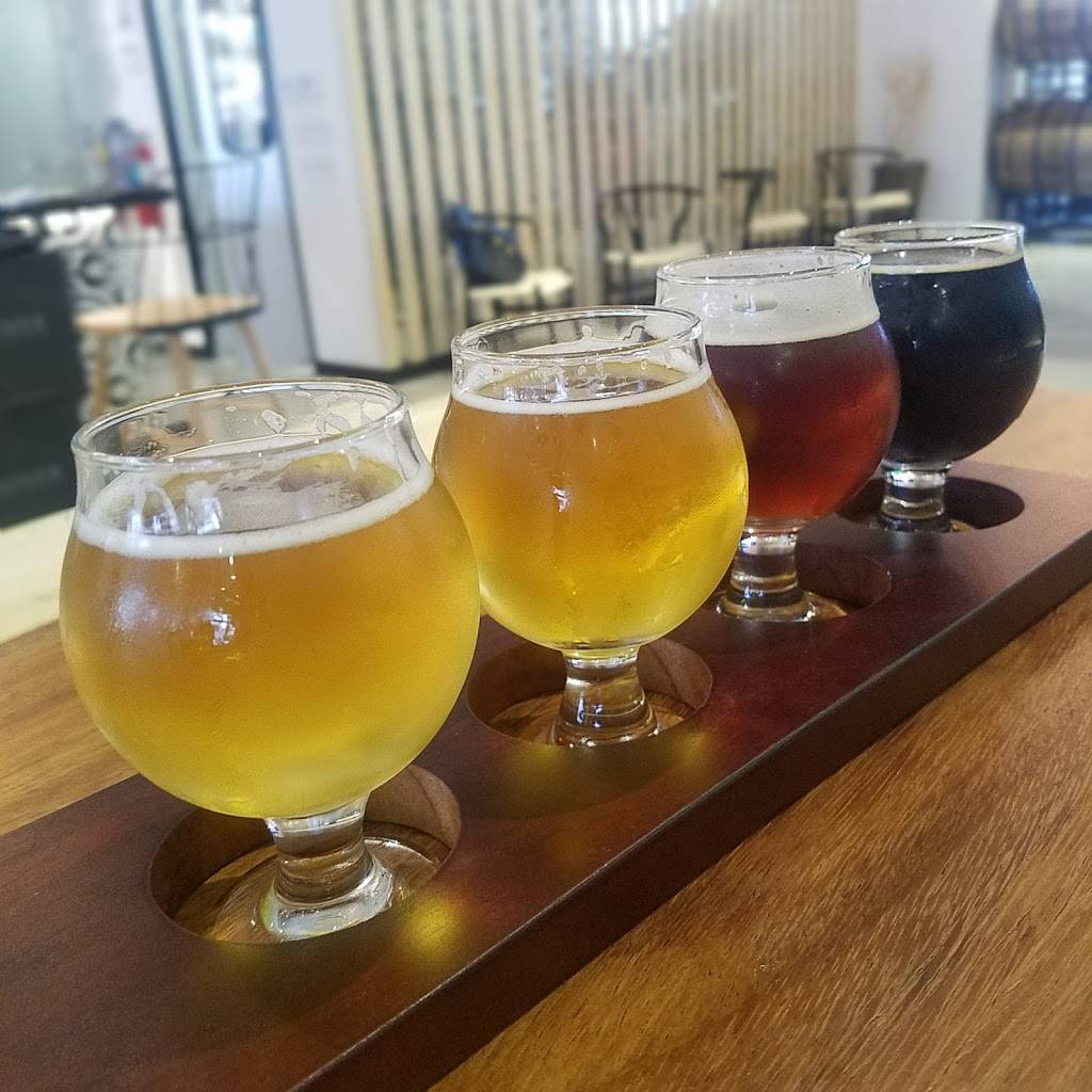 Original 40 Brewing Company | restaurant | 3117 University Ave, San Diego, CA 92104, USA | 6192557380 OR +1 619-255-7380