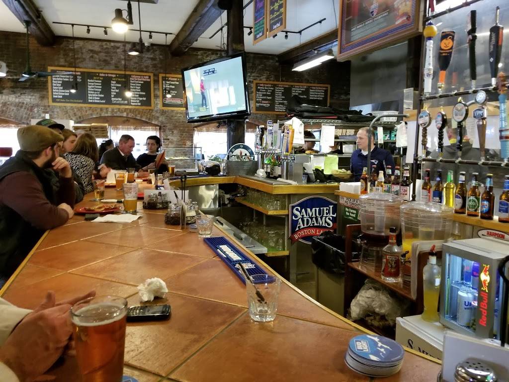 Ramuntos Brick Oven Pizza | restaurant | 71 Broad St, Claremont, NH 03743, USA | 6035429100 OR +1 603-542-9100