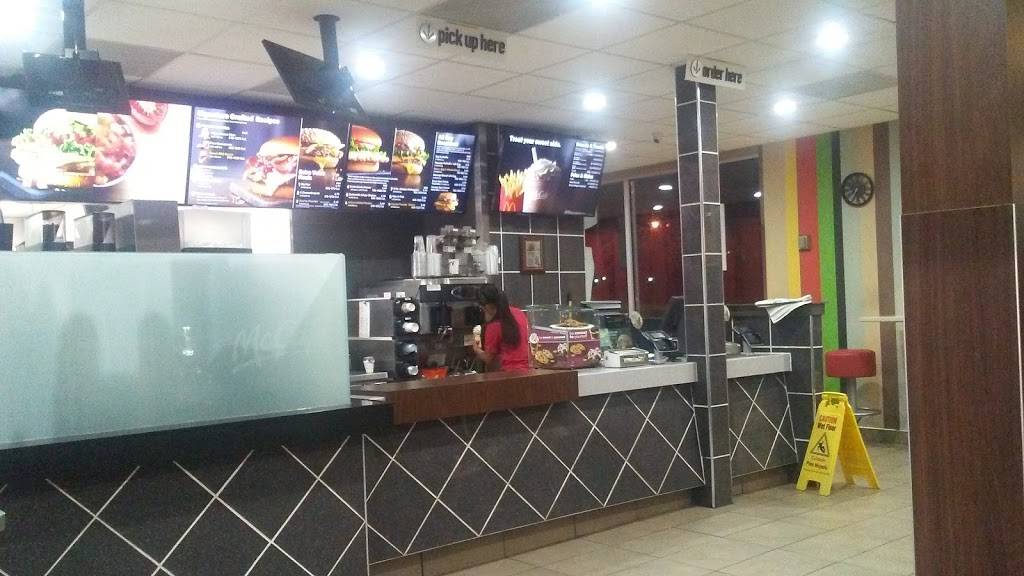 McDonalds | cafe | 441 E Main St, Hohenwald, TN 38462, USA | 9317962600 OR +1 931-796-2600