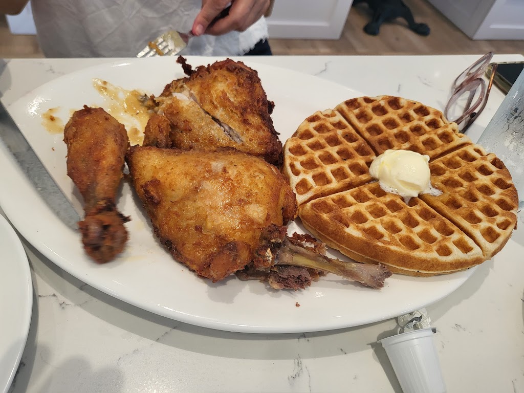 Chicken N Waffle | restaurant | 8235 Laguna Blvd #100, Elk Grove, CA 95758, USA | 9167504454 OR +1 916-750-4454