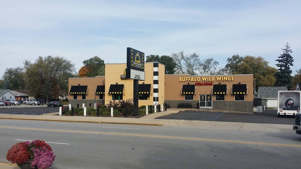 Buffalo Wild Wings | restaurant | 3720 Ridge Rd, Lansing, IL 60438, USA | 7088953300 OR +1 708-895-3300