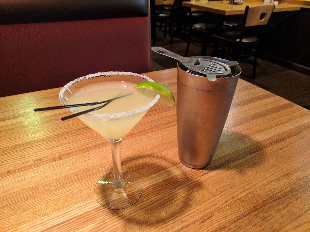 Applebees Grill + Bar | restaurant | 2554 Sunrise Dr, Springfield, IL 62703, USA | 2175287021 OR +1 217-528-7021