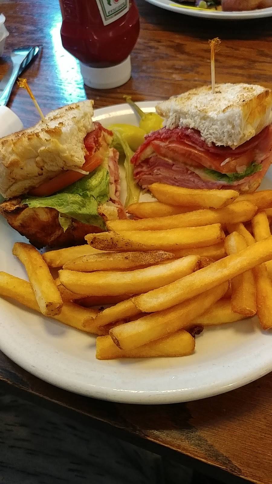 Dorsey House | restaurant | 6008 Beard Rd, North Street, MI 48049, USA | 8103859793 OR +1 810-385-9793