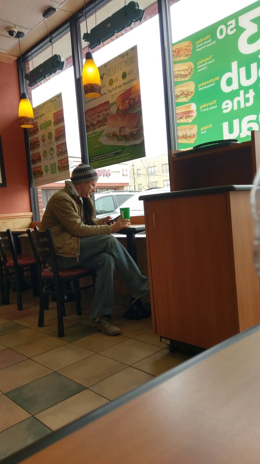 Subway Restaurants | restaurant | 4303 W Irving Park Rd, Chicago, IL 60641, USA | 7732838240 OR +1 773-283-8240