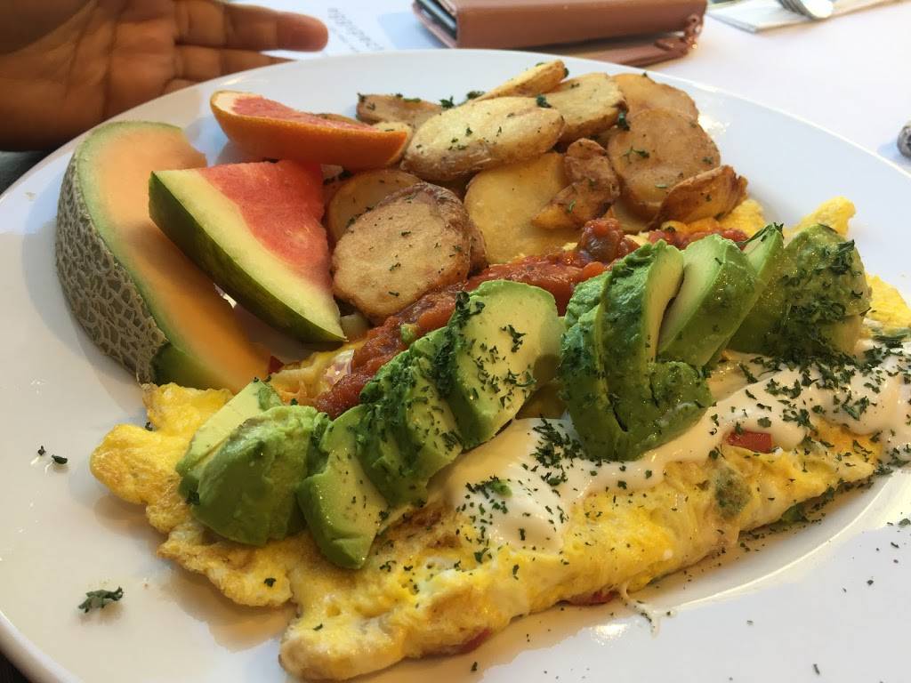 Eggspectation | restaurant | 345 Bloor St E, Toronto, ON M4W 3J6, Canada | 6473475030 OR +1 647-347-5030