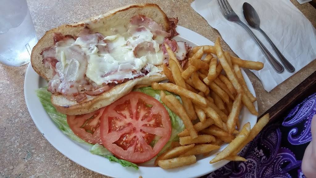 American Table Family Restaurant | restaurant | 846 S Wheeling St, Oregon, OH 43616, USA | 4196907230 OR +1 419-690-7230