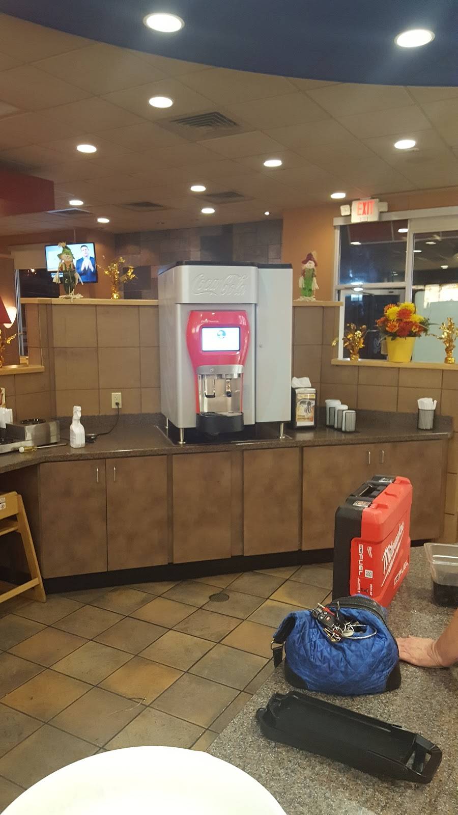 Dairy Queen Grill & Chill | restaurant | 12759 US-60, Ashland, KY 41102, USA | 6069299445 OR +1 606-929-9445