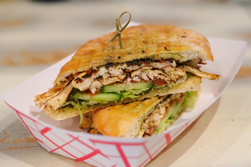 Coffee Ave | cafe | 34-56 33rd St, Queens, NY 11106, USA | 7182556362 OR +1 718-255-6362