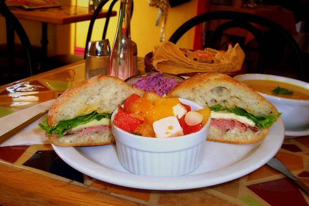 Aux Lubies Gourmandes | restaurant | 432 Rue Lafleur, Lachute, QC J8H 1R4, Canada | 4505665976 OR +1 450-566-5976