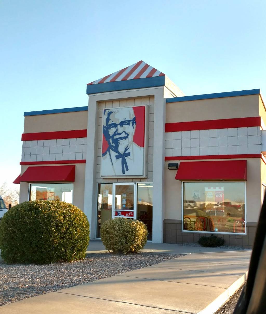 KFC | restaurant | 2246 Sun Ranch Village Loop, Los Lunas, NM 87031, USA | 5058661624 OR +1 505-866-1624