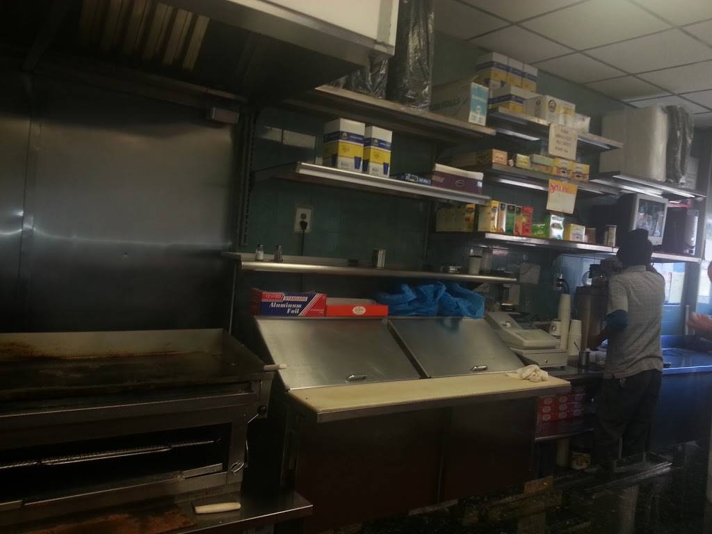 Hiba Halal Grill | restaurant | 964 Bergen St, Newark, NJ 07112, USA | 9732820023 OR +1 973-282-0023