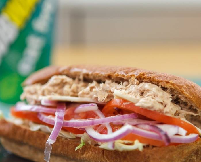 Subway | restaurant | 1307 W Glen Ave, Peoria, IL 61614, USA | 3096917999 OR +1 309-691-7999