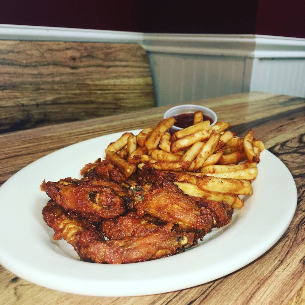 Gias Pizza | restaurant | 264 North Rd, Poughkeepsie, NY 12601, USA | 8454831400 OR +1 845-483-1400