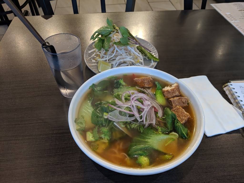 Pho Golden 7 | restaurant | 4555 Hwy 7 Unit B1, Woodbridge, ON L4L 1S6, Canada | 9058563866 OR +1 905-856-3866