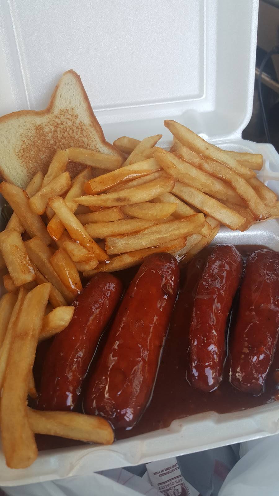 Good Luck Drive In | restaurant | 3210 S Lamar St, Dallas, TX 75215, USA | 2144217703 OR +1 214-421-7703