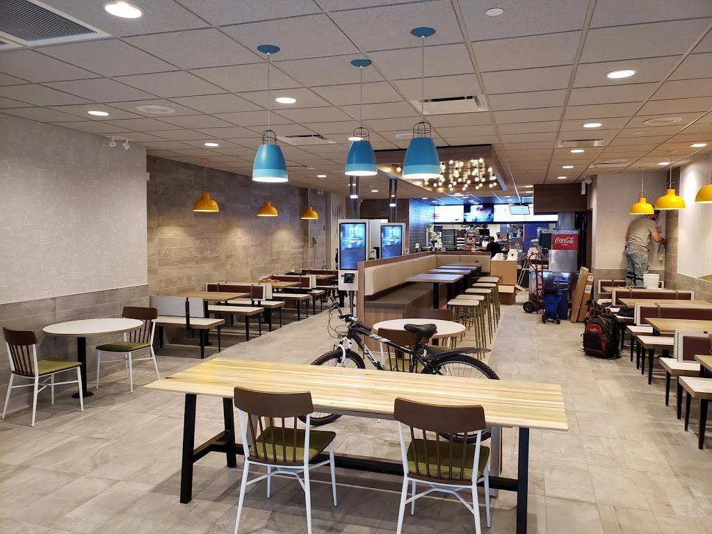 McDonalds | cafe | 2170 White Plains Rd, Bronx, NY 10462, USA | 7189315822 OR +1 718-931-5822