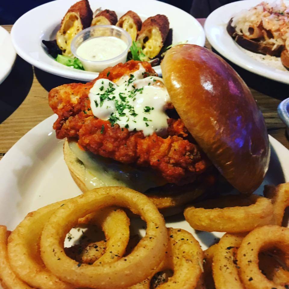 Ponies & Pints | restaurant | 110 N 18th St, Richmond, VA 23223, USA | 8047164455 OR +1 804-716-4455