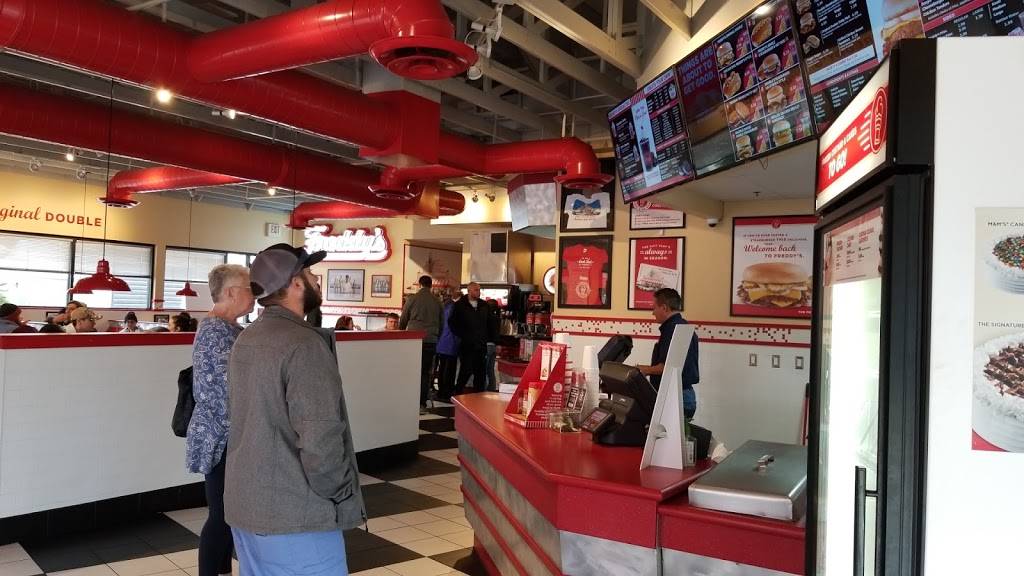 Freddys Frozen Custard & Steakburgers | restaurant | 17303 West US 10, San Antonio, TX 78257, USA | 2108771400 OR +1 210-877-1400