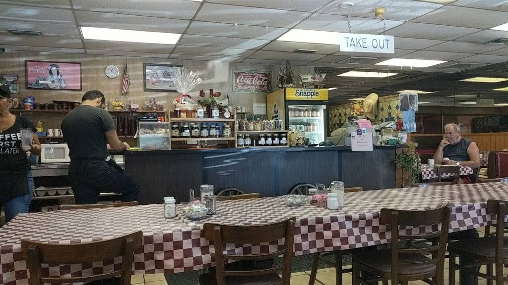 Chuck Wagon Restaurant | restaurant | 7355 Bird Rd, Miami, FL 33155, USA | 3052664979 OR +1 305-266-4979