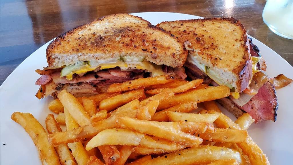 The Lokal Yukon | restaurant | 10 W Main St #165, Yukon, OK 73099, USA | 4054949870 OR +1 405-494-9870