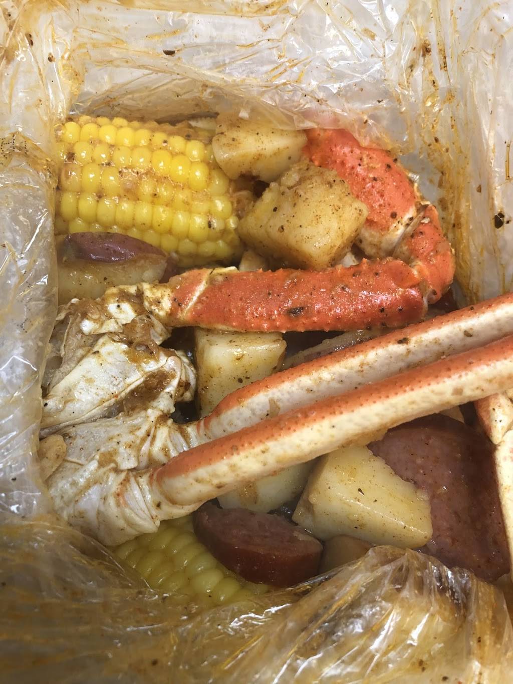 Chippers Seafood, Steaks & Melts | restaurant | 1245 Som Center Rd, Mayfield Heights, OH 44124, USA | 4406834575 OR +1 440-683-4575