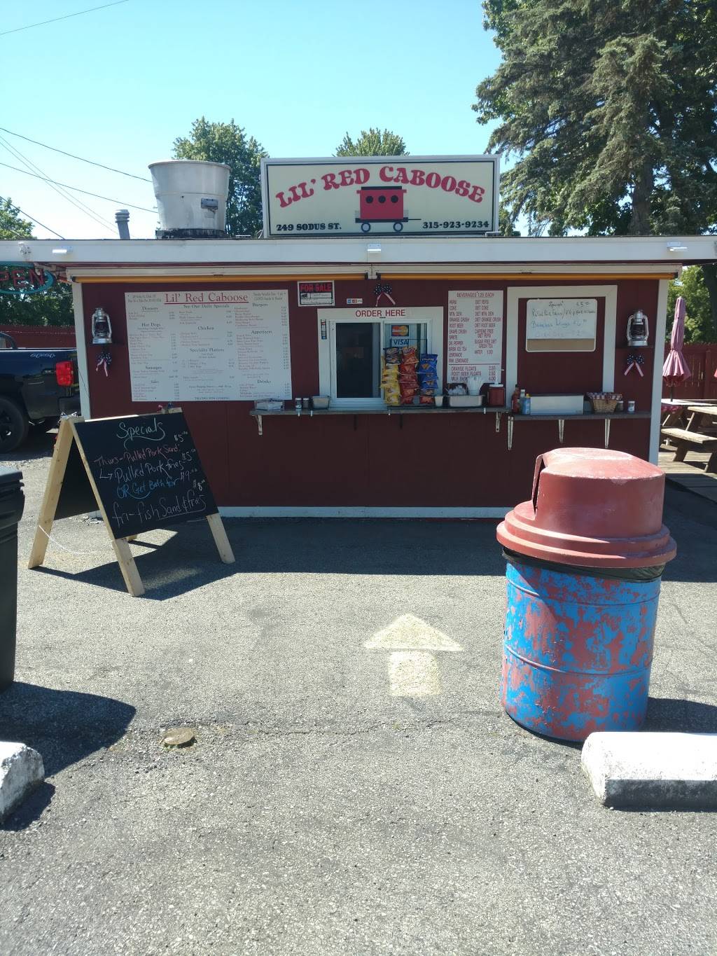 Lil Red Caboose | restaurant | 249 Sodus St, Clyde, NY 14433, USA | 3159239234 OR +1 315-923-9234