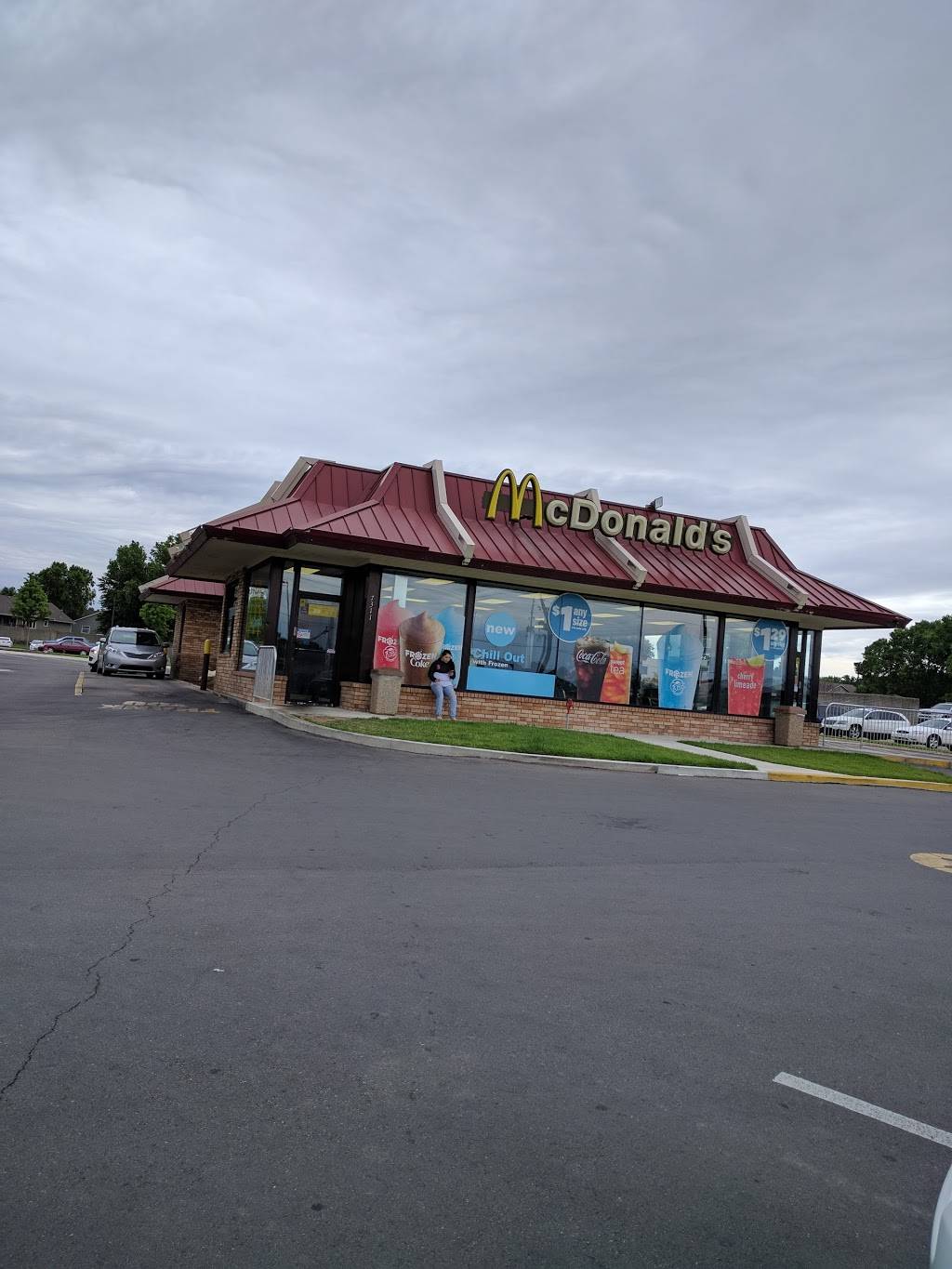 McDonalds | cafe | 7311 W 21st St, Wichita, KS 67205, USA | 3167212088 OR +1 316-721-2088