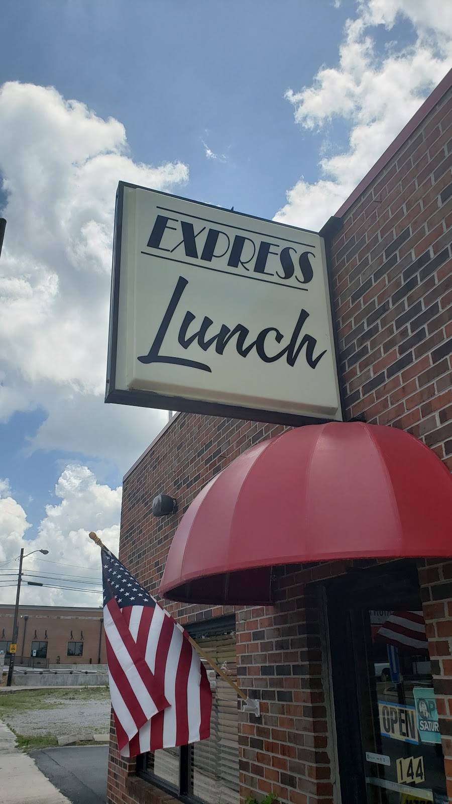 Express Lunch | restaurant | 144 S Main St, Crossville, TN 38555, USA | 9317071061 OR +1 931-707-1061