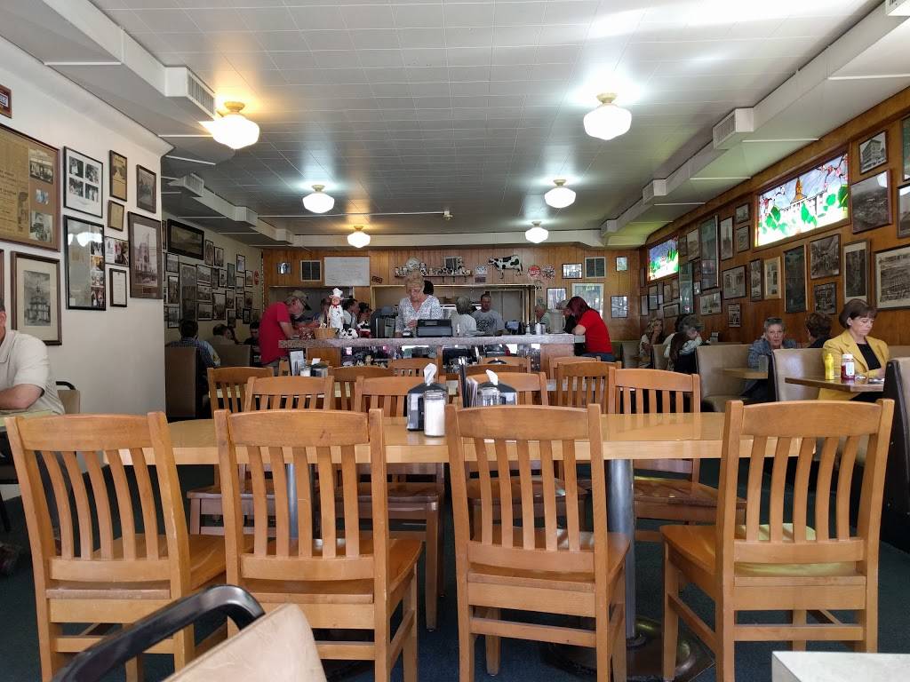 Court Street Dairy Lunch | restaurant | 347 Court St NE, Salem, OR 97301, USA | 5033636433 OR +1 503-363-6433