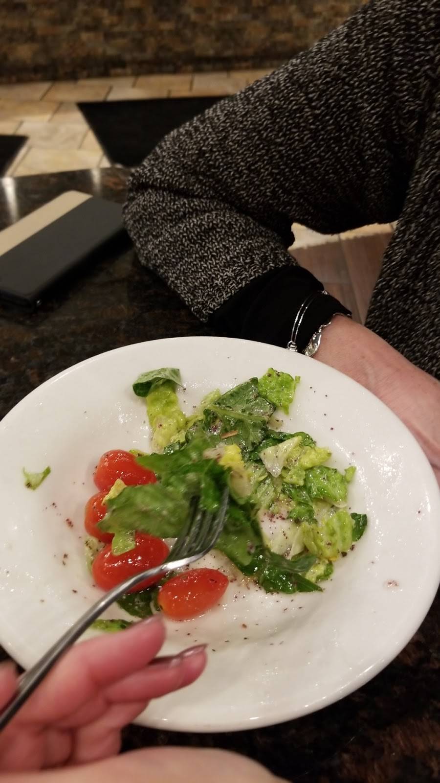 Mezza Mediterranean Grille | restaurant | 1413 North Rochester Road, Rochester Hills, MI 48307, USA | 2486092121 OR +1 248-609-2121