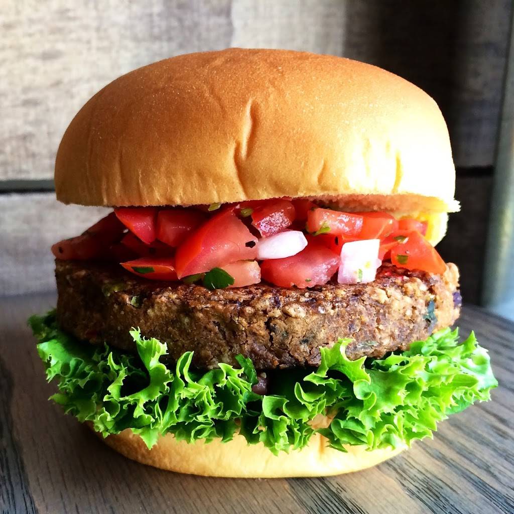 Burger Heights | restaurant | 177 Wadsworth Ave, New York, NY 10033, USA | 2129511984 OR +1 212-951-1984