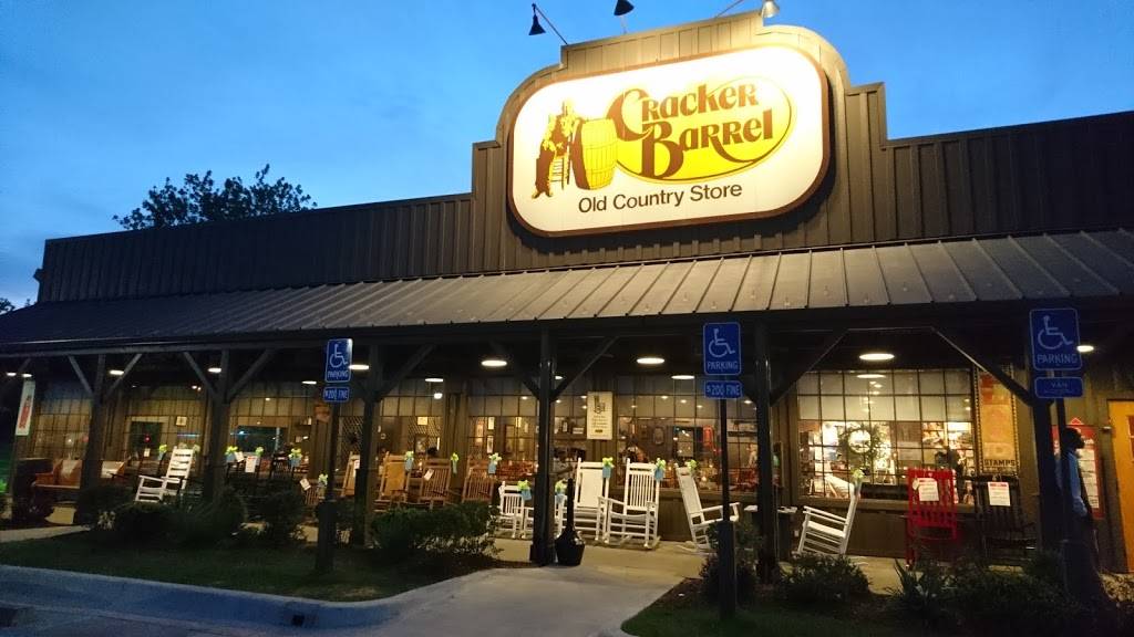 Cracker Barrel Old Country Store | restaurant | 3840 Eagle View Dr, Indianapolis, IN 46254, USA | 3172988908 OR +1 317-298-8908