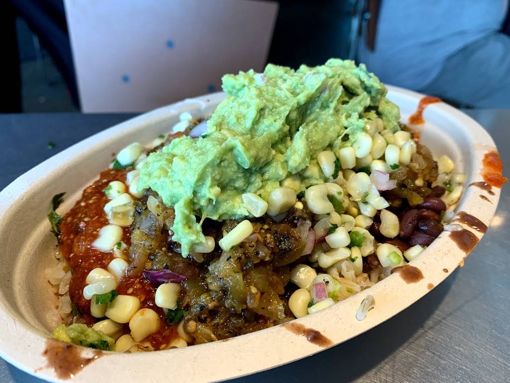 Chipotle Mexican Grill | restaurant | 6005 O St A, Lincoln, NE 68510, USA | 4023272778 OR +1 402-327-2778