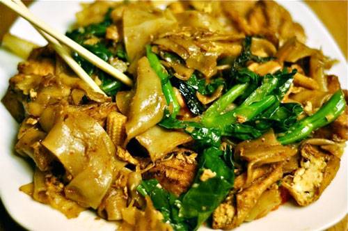 Pineapple Thai Cuisine (Brookline) | restaurant | 6 Cypress St, Brookline, MA 02445, USA | 6172773000 OR +1 617-277-3000