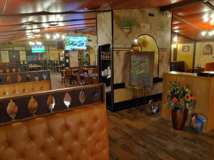 Nanas Grill | restaurant | 111 SW Lee Blvd, Lawton, OK 73501, USA | 5805954900 OR +1 580-595-4900