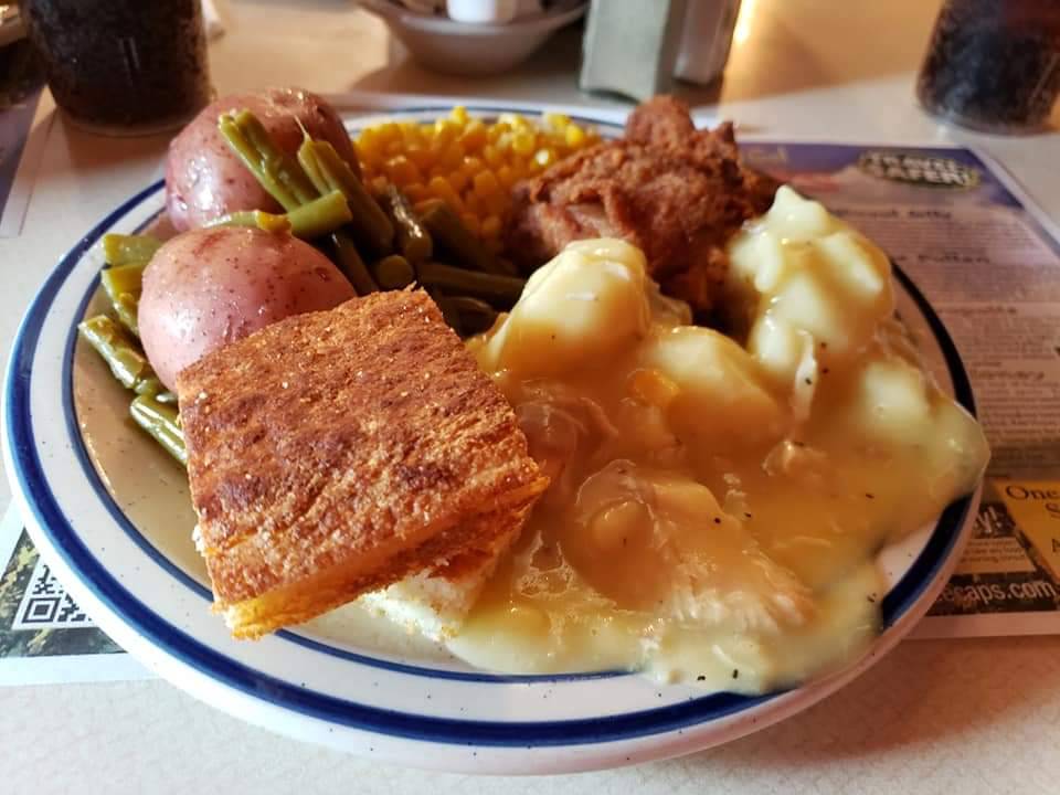 Grannys Kitchen | restaurant | 1098 Paint Town Rd, Cherokee, NC 28719, USA | 8284975010 OR +1 828-497-5010