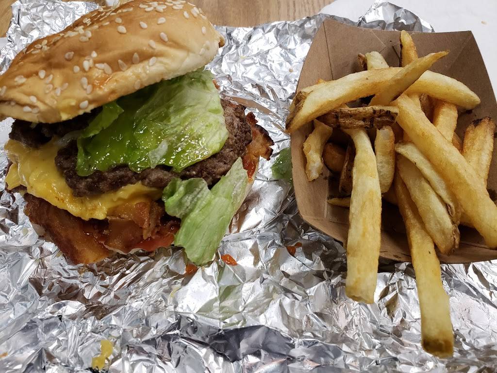 Five Guys | meal takeaway | 48 E Washington St, Indianapolis, IN 46204, USA | 3172208632 OR +1 317-220-8632